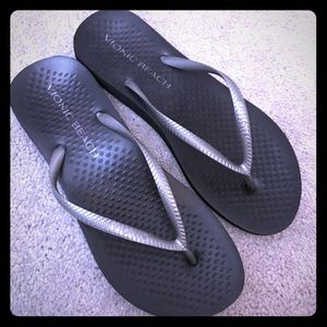 Vionic Beach Noosa Flip Flop Women’s 9.